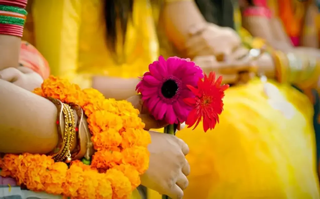 কেমন হবে বসন্তের সাজের গহনা
