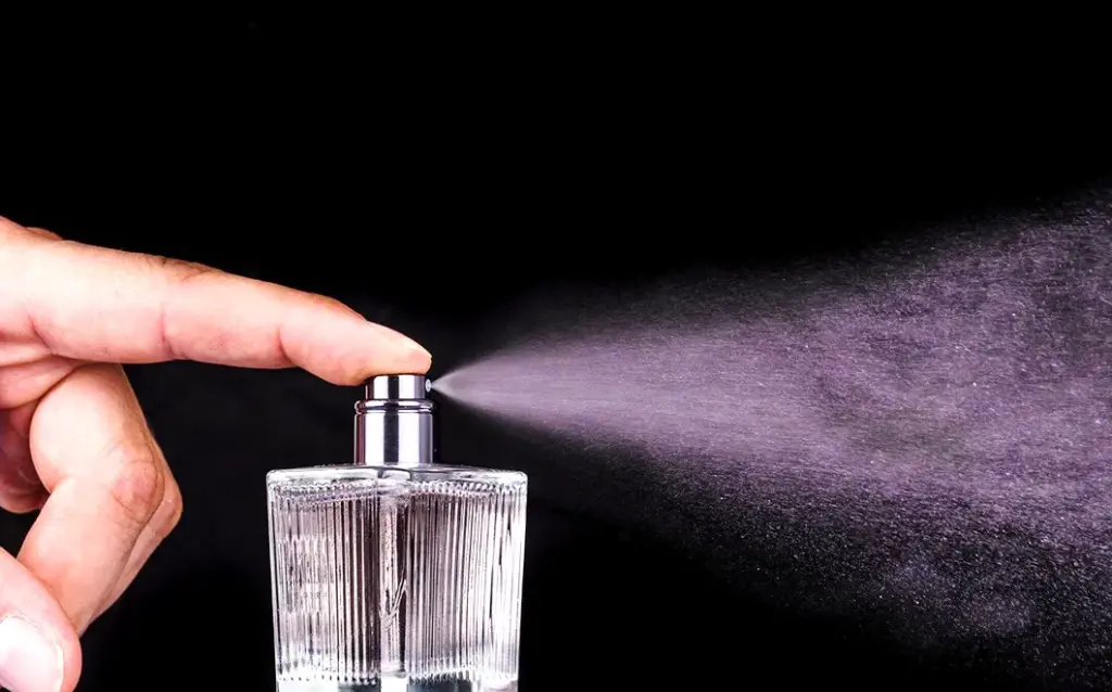 পারফিউম ও বডি স্প্রে দীর্ঘসময় রাখতে করণীয়